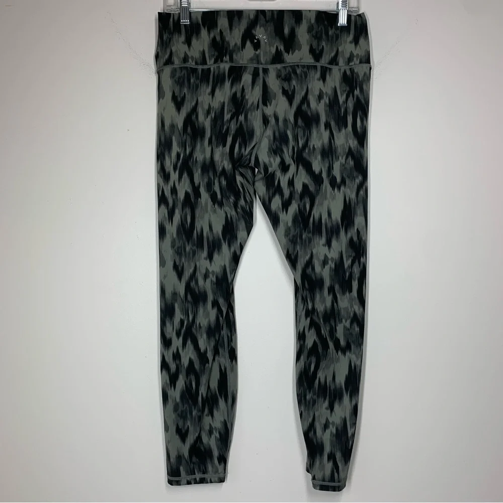 NWT Varley Luna High Rise Black Gray Leggings in Aztec Animal Print XL